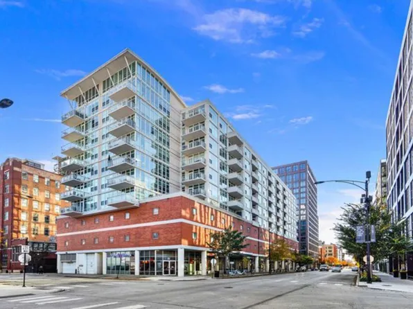 909 W Washington Blvd APT 1002, Chicago, IL 60607