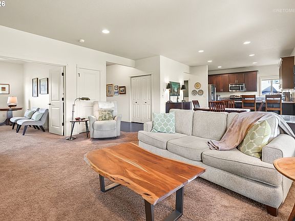 4th image of 2847 Hidden Meadow Dr
