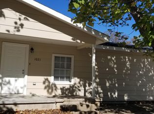 1021 NE 3rd St, Pryor, OK 74361