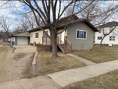 215 N Union Ave, Madison, SD, 57042