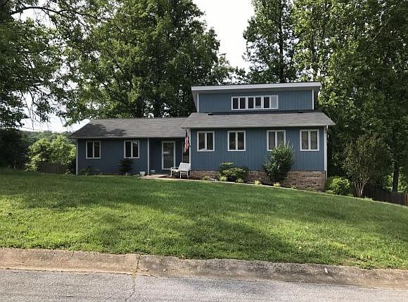 1st image of 5031 Lake Forest Dr