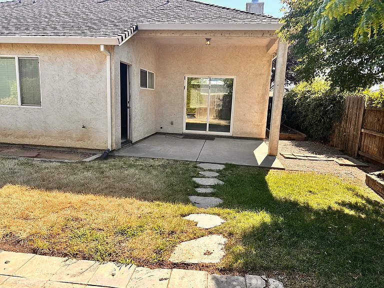 1218 Dog Leg Dr — Photo 11