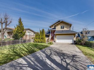 915 W 14th St, Port Angeles, WA