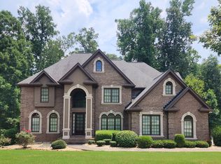 8260 Equinox Ln, Fairburn, GA 30213