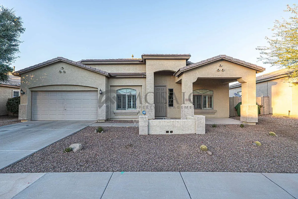 Building Photo - 21316 E Via Del Rancho
