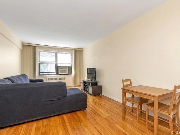2nd image of 141-16 25th Road #2C