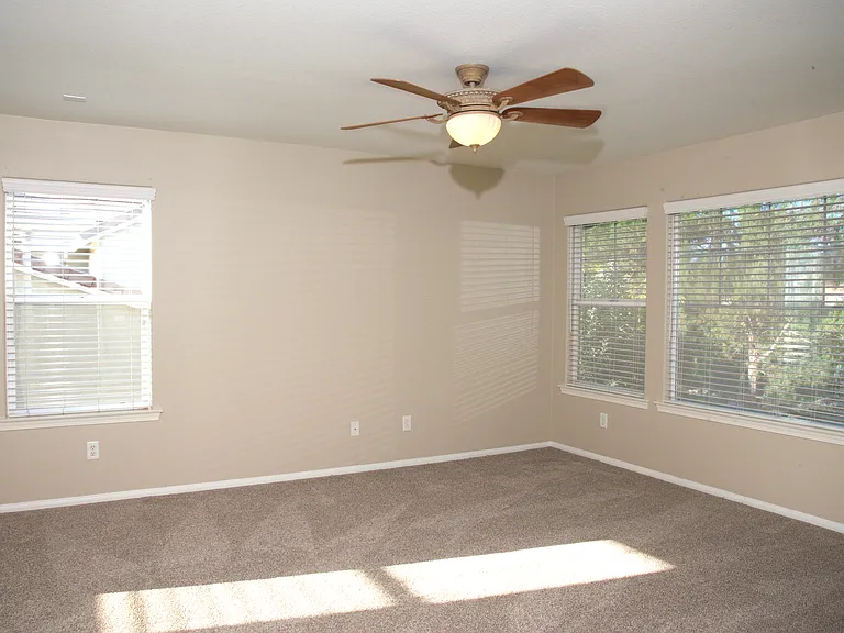 40054 Portsmouth Rd — Photo 14