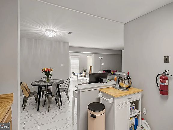 4th image of 23 W Bluebell Ln #23A