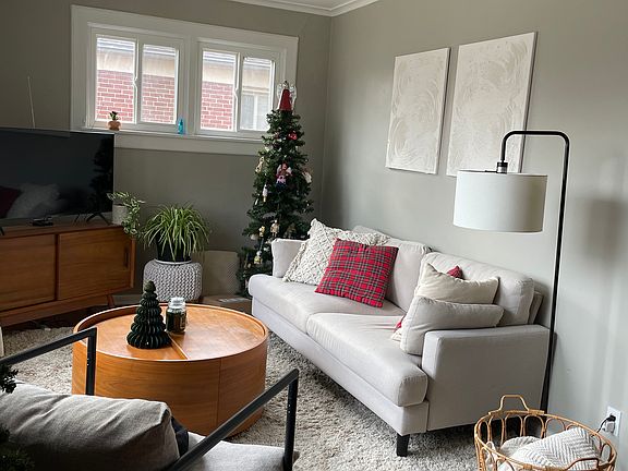 4th image of 859 NW Boulevard 861 #858-1/2