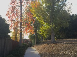 2155 Glenhollow St, Westlake Village, CA 91361