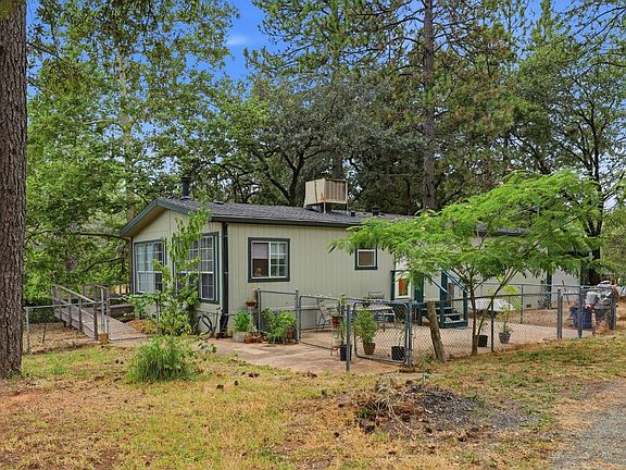 2nd image of 4321 Greenwood Rd