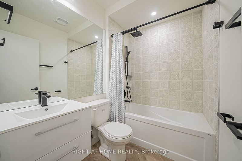 Toronto House for rent - 3 Bedrooms — photo 17