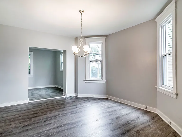 1618 Dagmar Ave — Photo 14