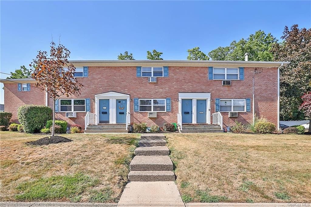 122 Meyer Oval, Pearl River, NY 10965 Zillow