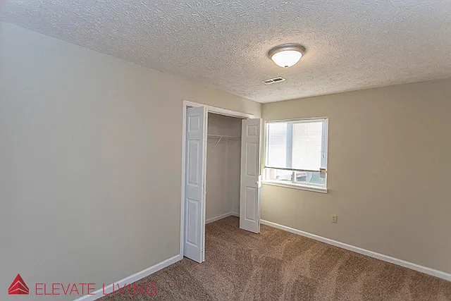 Parkview Apartments — Photo 22