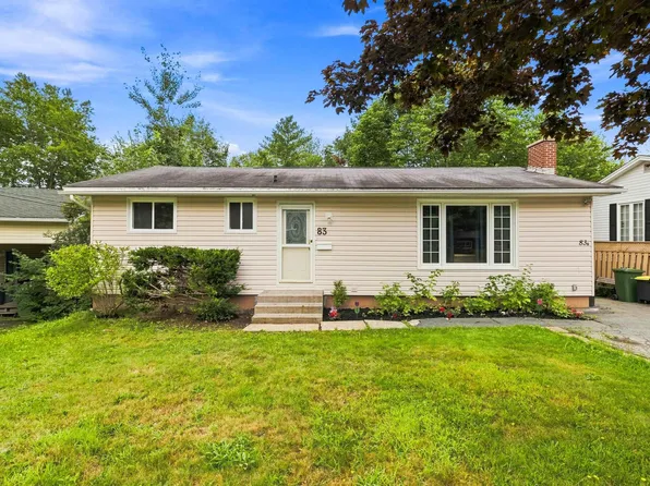 83 Nordic Cres, Halifax, NS B4C 2E4