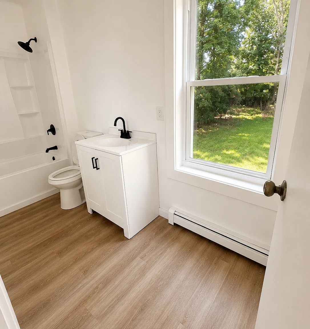 4 bed, 1242 sqft, $2,500 — Photo 2