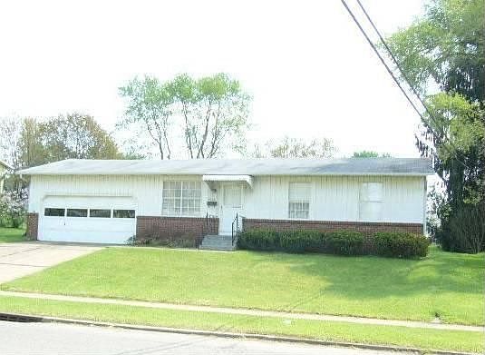 1st image of 3315 Fairway Ln