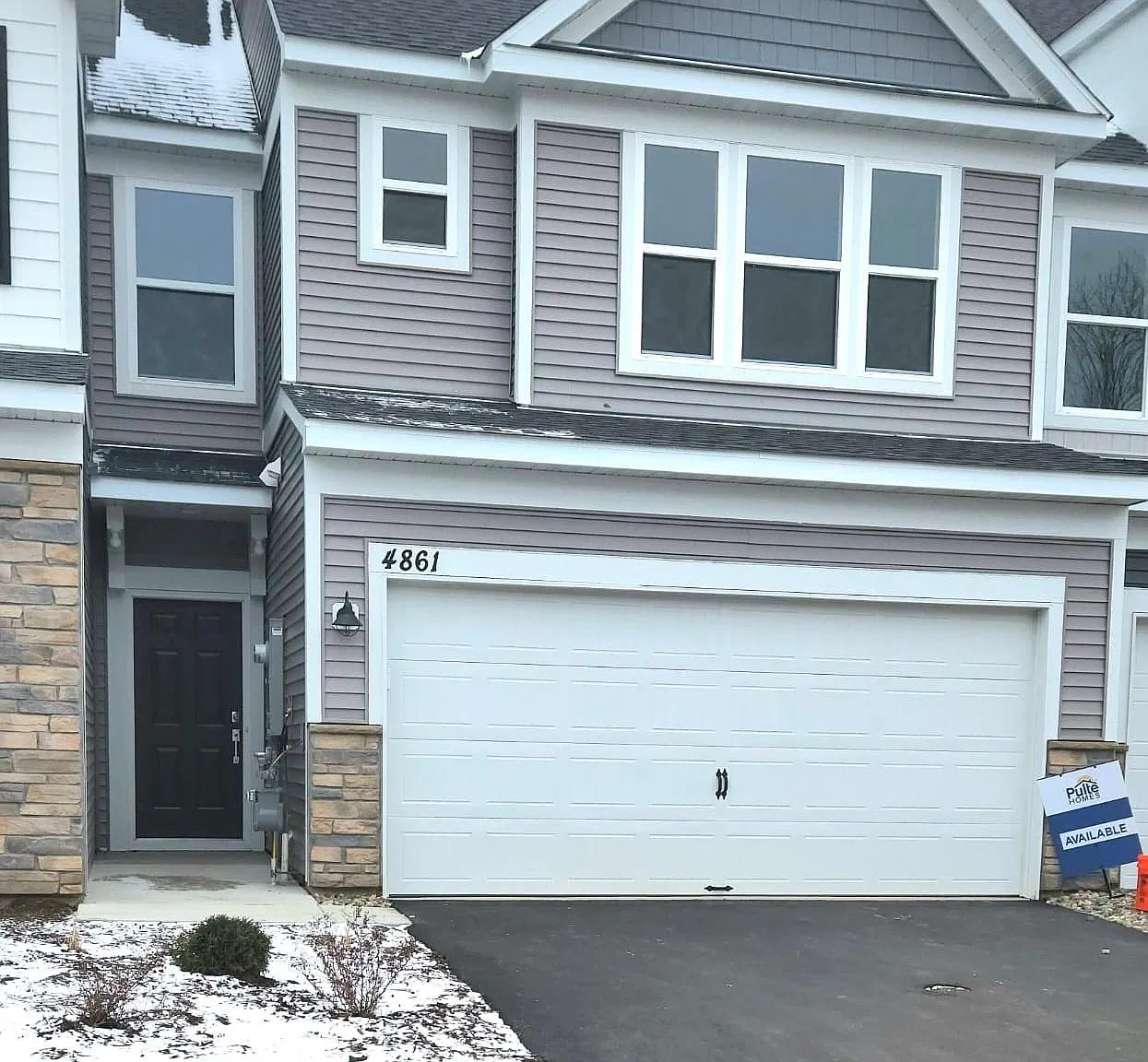 3 bed, 2.5 bath, 2000 sqft, $2,850 — Photo 1