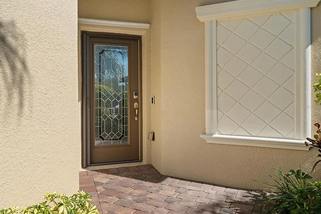 3 bed, 2.0 bath, 1387 sqft, $1,800 — Photo 4