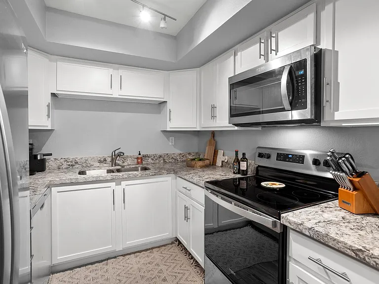 8256 E Arabian Trl #128 — Photo 8