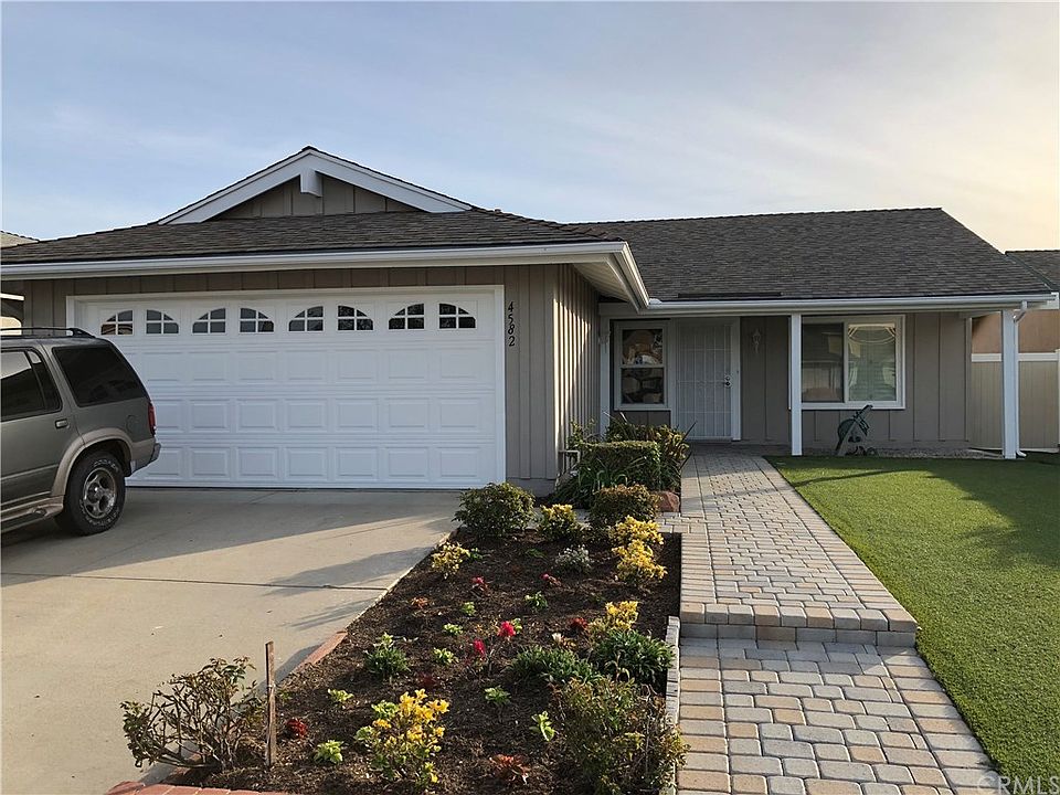 2nd image of 4852 Barkwood Ave