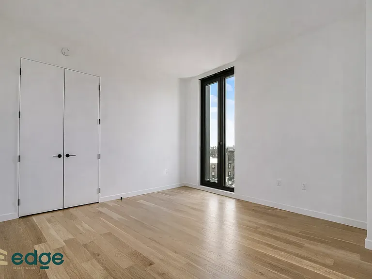 329 Broadway #801 — Photo 6