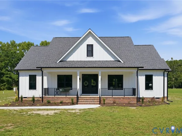 11 Hicks Wharf Rd, Cardinal, VA 23025