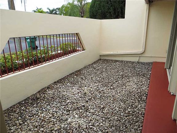 5th image of 11216 SW 117th Ct #11216