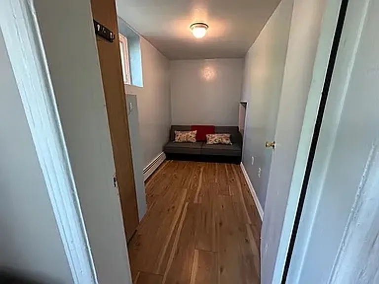 203 Pleasant St — Photo 19