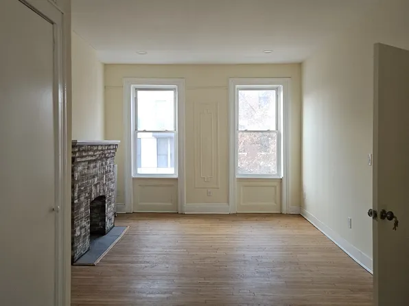 175 Malcolm X Boulevard image 2 of 10