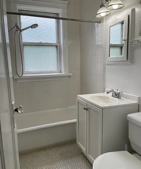 1111 Bellevue Ave #1E — Photo 7