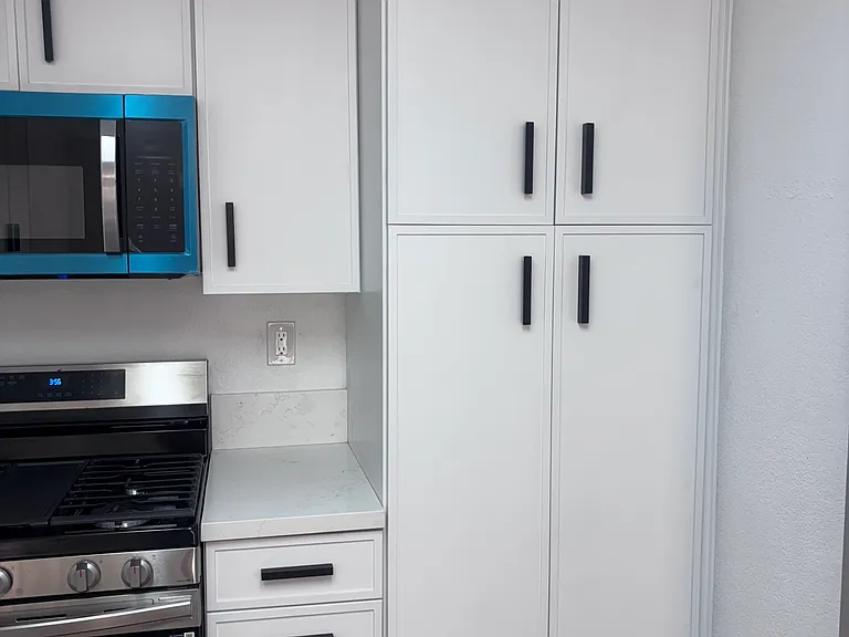 Stove & Microwave