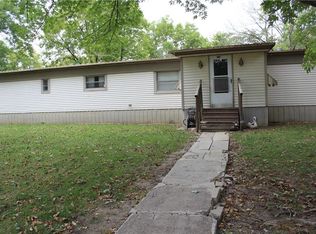 6110 NE West St, Pattonsburg, MO 64670