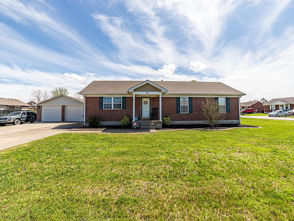 1st image of 323 Beechcliff Cir