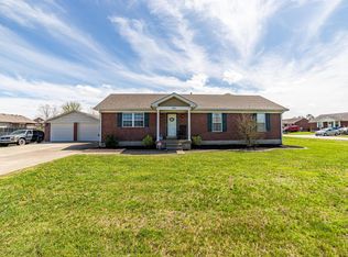 323 Beechcliff Cir, Shepherdsville, KY 40165