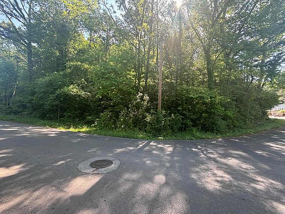 4th image of 0 Westover Dr SW