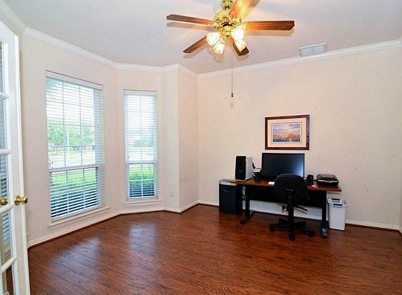 5th image of 1110 Wildflower Ct