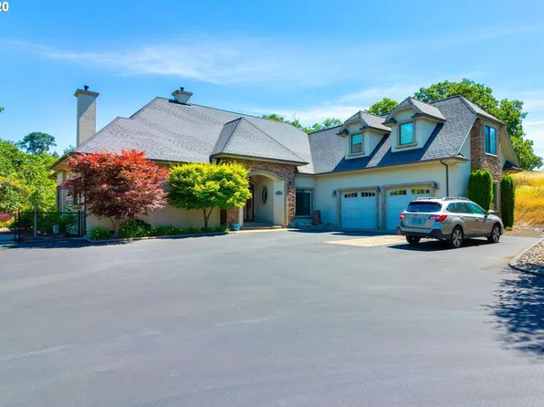 640 Pegasus Ln, Roseburg, OR 97471