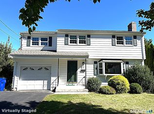 18 Overbrook Rd, West Hartford, CT 06107