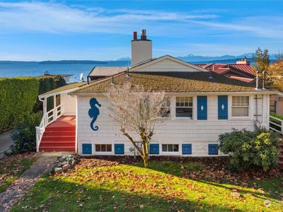 5475 Beach Drive SW, Seattle, WA, 98136