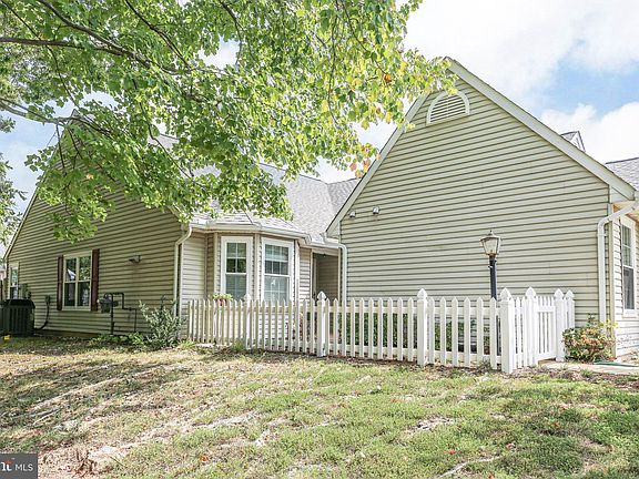 2nd image of 11600 Hampshire Ct