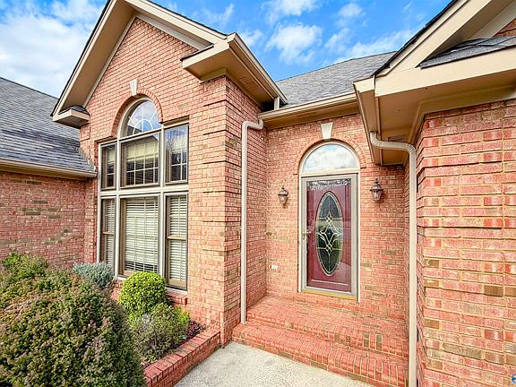 2nd image of 3314 Loggers Pl SW