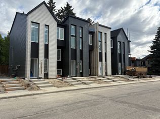 2708 25th Ave SW, Calgary, AB T3E 6N6