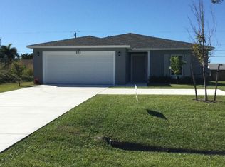 926 SW Del Rio Blvd, Port Saint Lucie, FL 34953