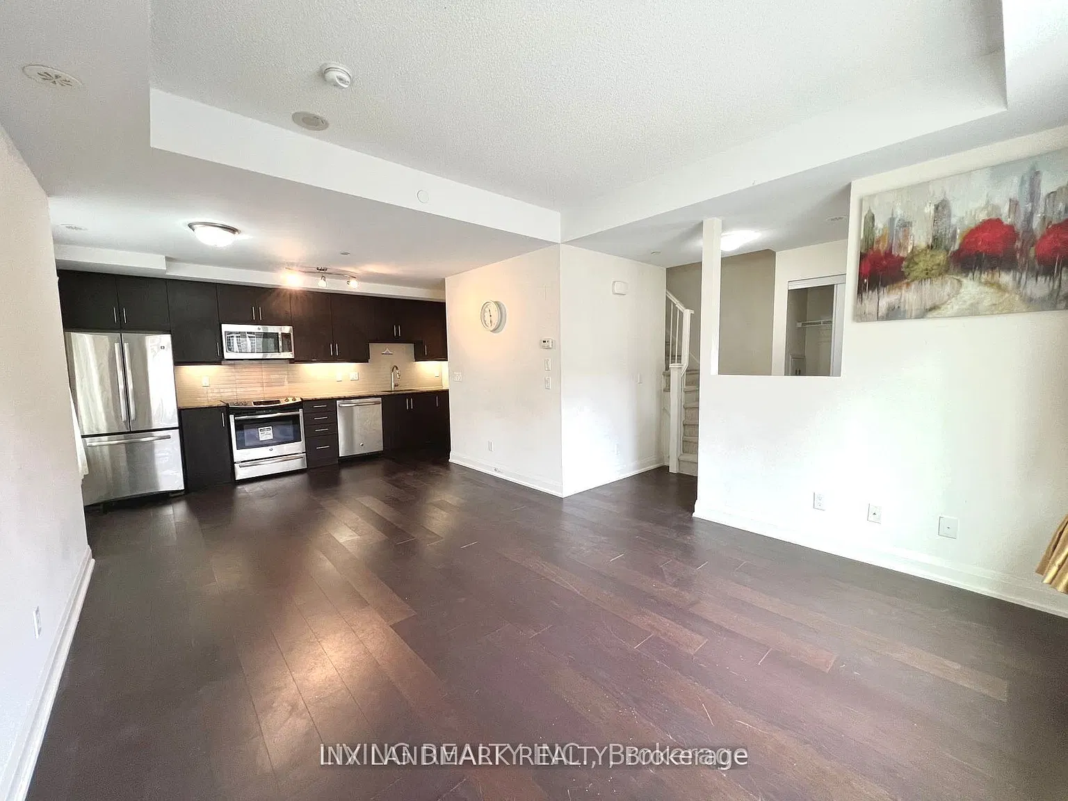 Celsius Condos — Photo 2