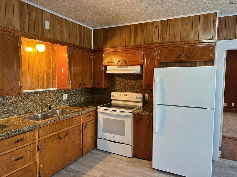 4594 Bus Hwy #287 — Photo 6