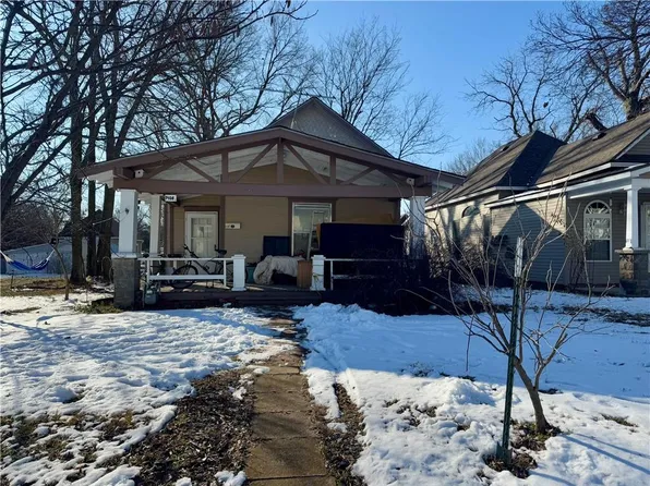 1408 Belmont Ave, Parsons, KS 67357