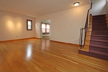 2nd image of 4844 Glenwood St