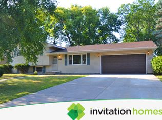 4940 105th Ln NE, Blaine, MN 55014